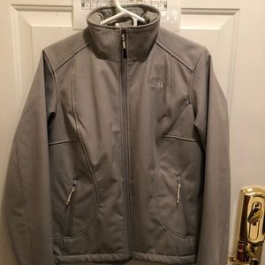 Women’s North Face shell jacket.  Size M